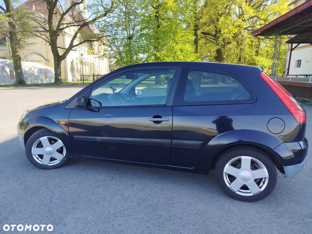 Ford Fiesta 1.3 Ambiente - 5