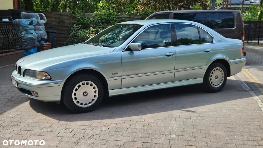 BMW Seria 5 523i - 11