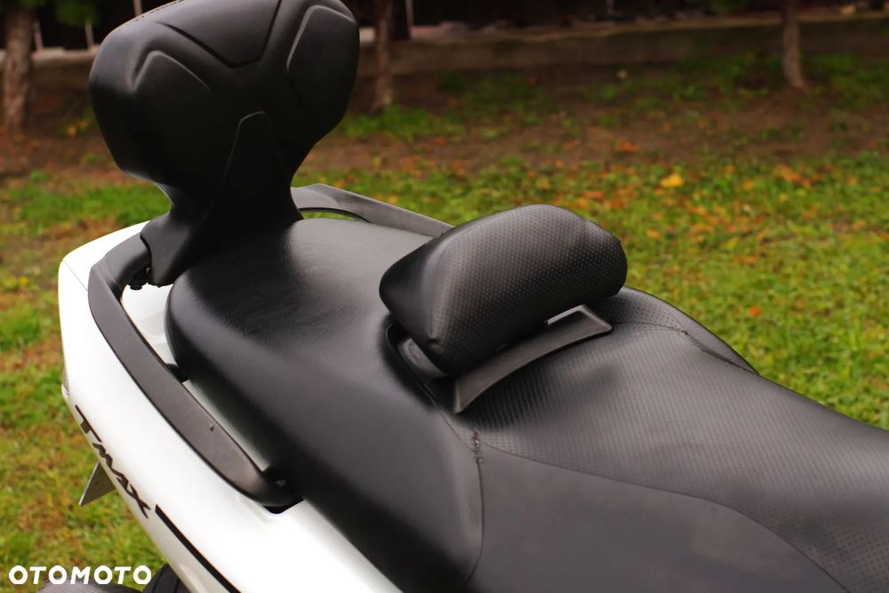 Yamaha Tmax - 10