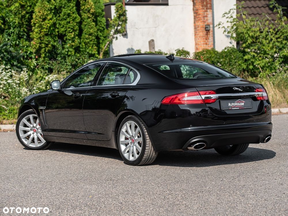 Jaguar XF 3.0 V6 Kompressor AWD - 11