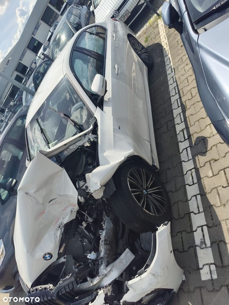 BMW G20 2020 photo 3