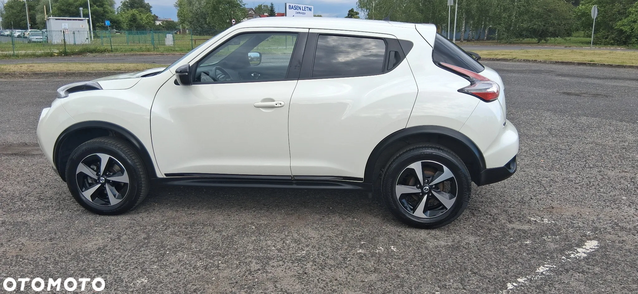 Nissan Juke 1.6 N-Connecta - 2