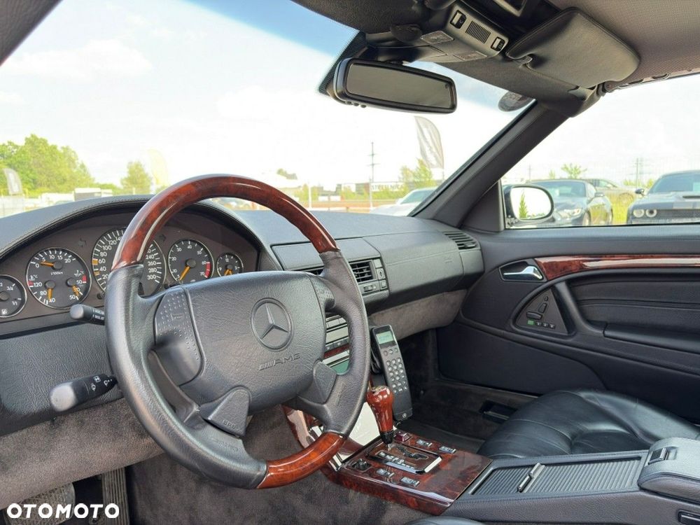 Mercedes-Benz SL - 11