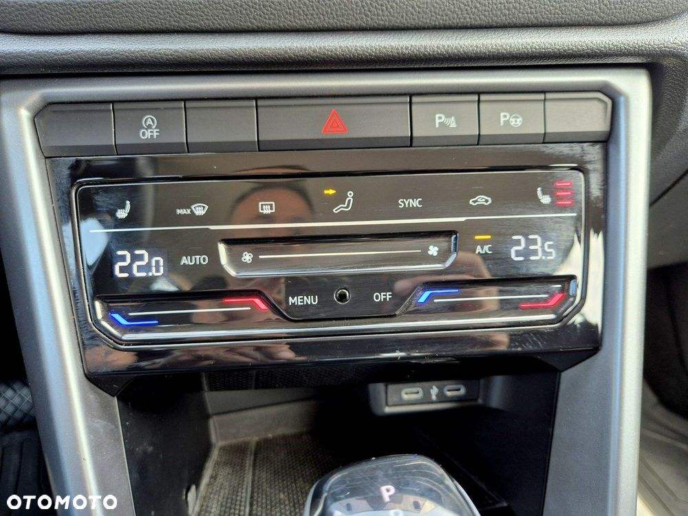Volkswagen T-Roc 1.5 TSI Life DSG - 23