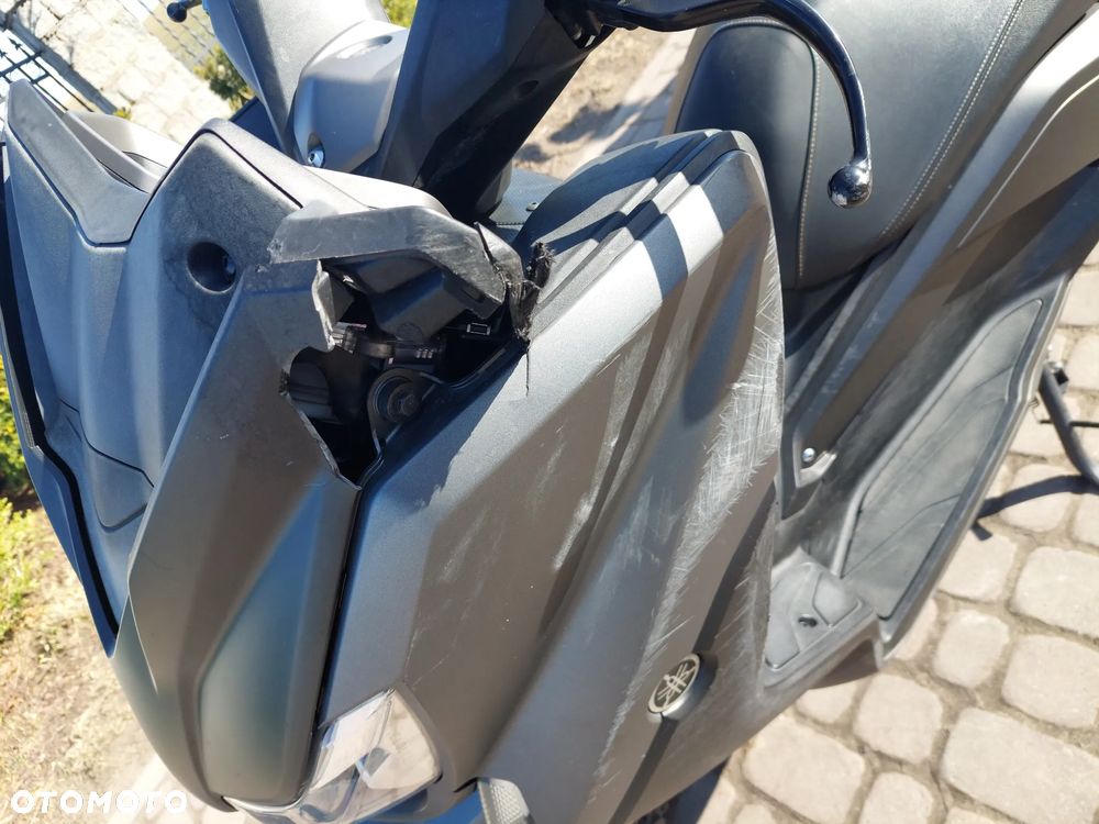 Yamaha X-max - 13