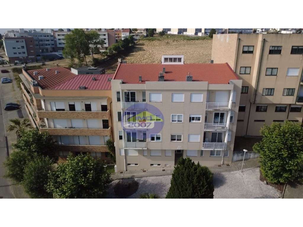 Apartamento T4 em São João de Ver - Grande imagem: 3/5