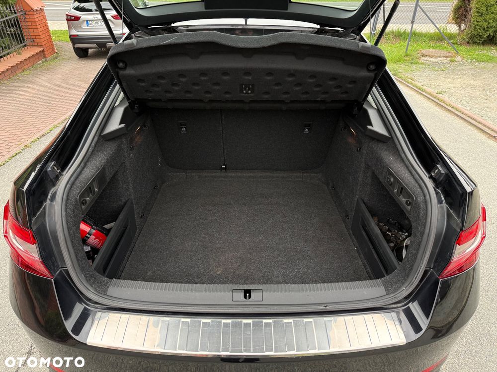 Skoda Superb 2.0 TDI DSG Active - 16