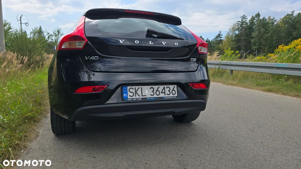 Volvo V40 D2 Drive-E Momentum - 23