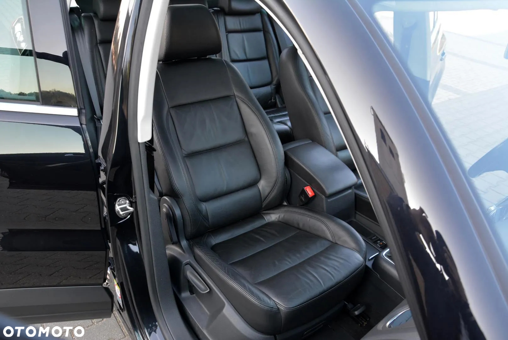 Volkswagen Tiguan 2.0 TDI DPF 4Motion Sport & Style - 24