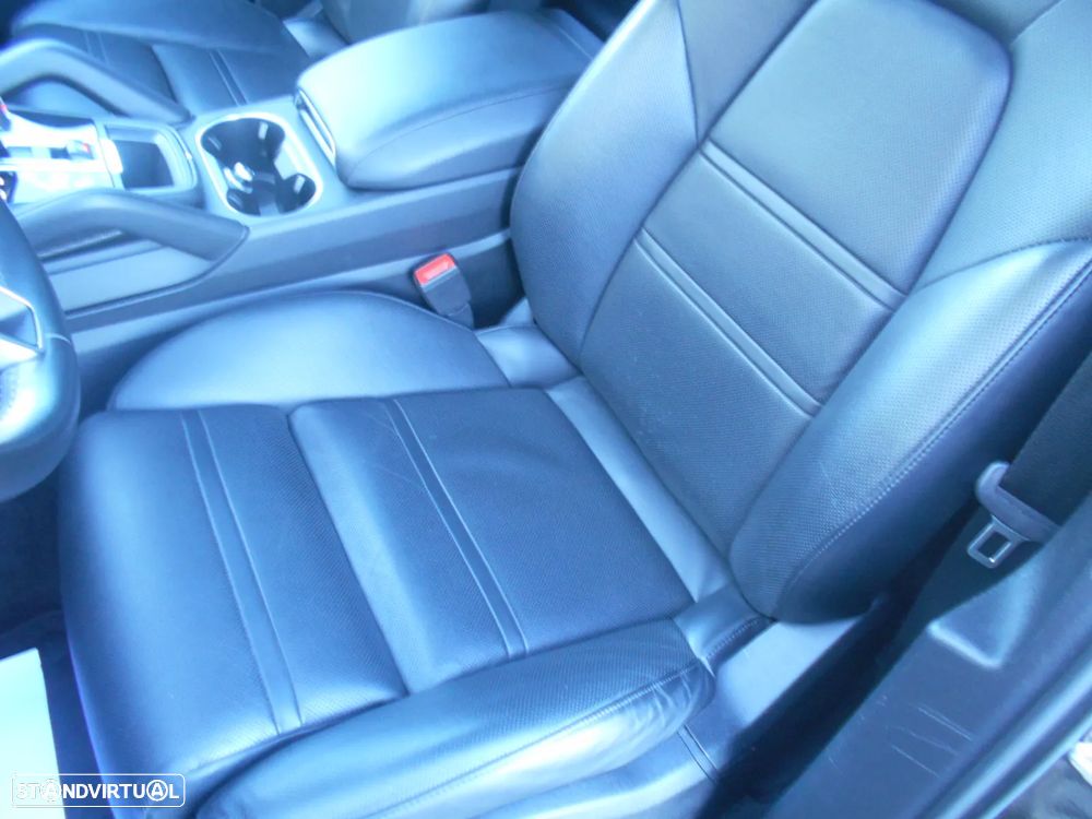 Porsche Cayenne S Platinum Edition - 42