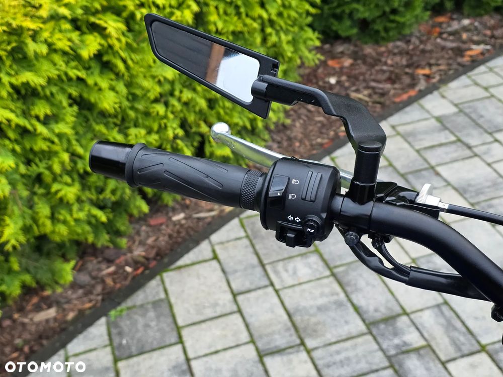 Yamaha MT - 18