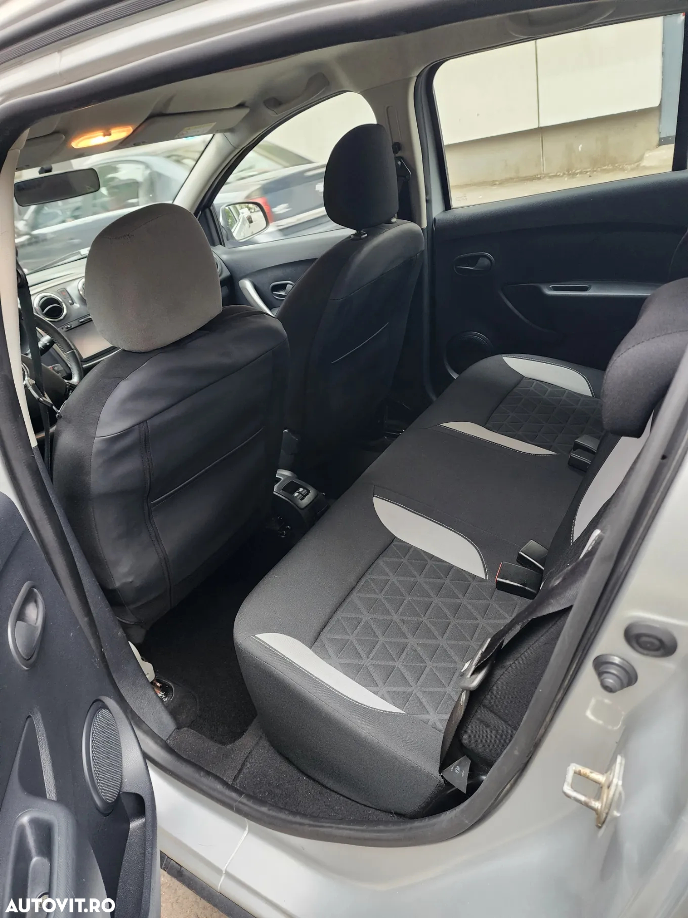 Dacia Sandero - 7