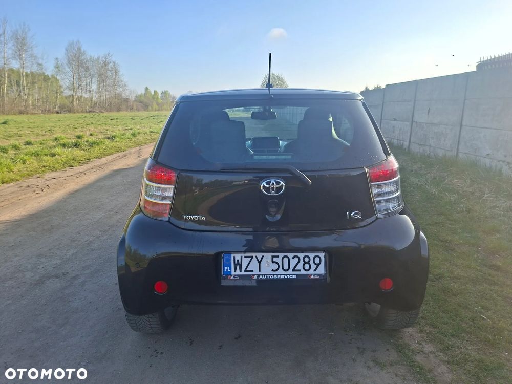 Toyota iQ 1.0 Multidrive - 6