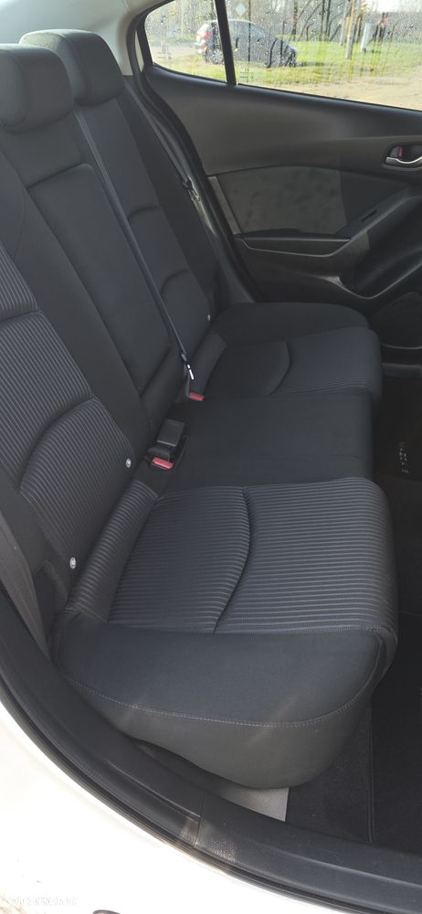 Mazda 3 - 4