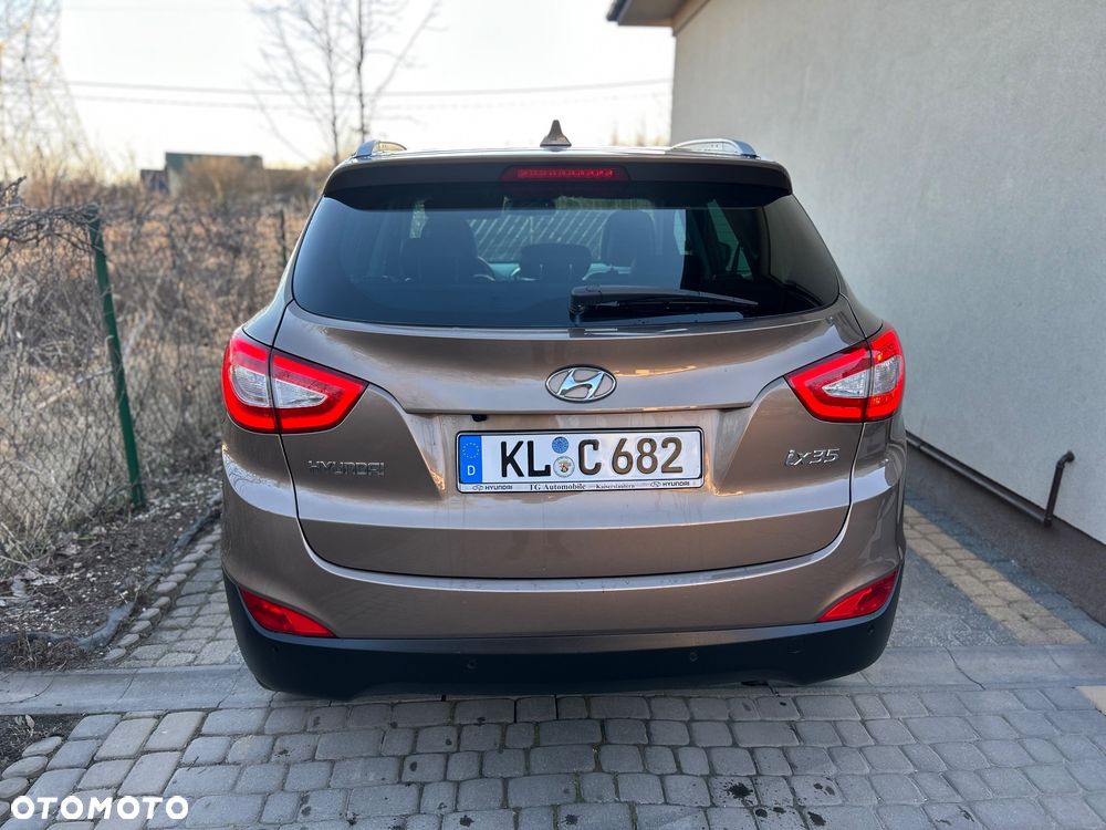 Hyundai ix35 1.6 2WD Fifa World Cup Edition - 4