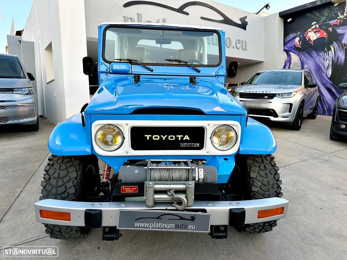 Toyota Land Cruiser - 8