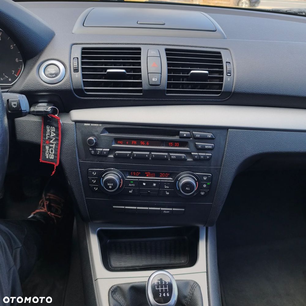BMW Seria 1 116i - 10