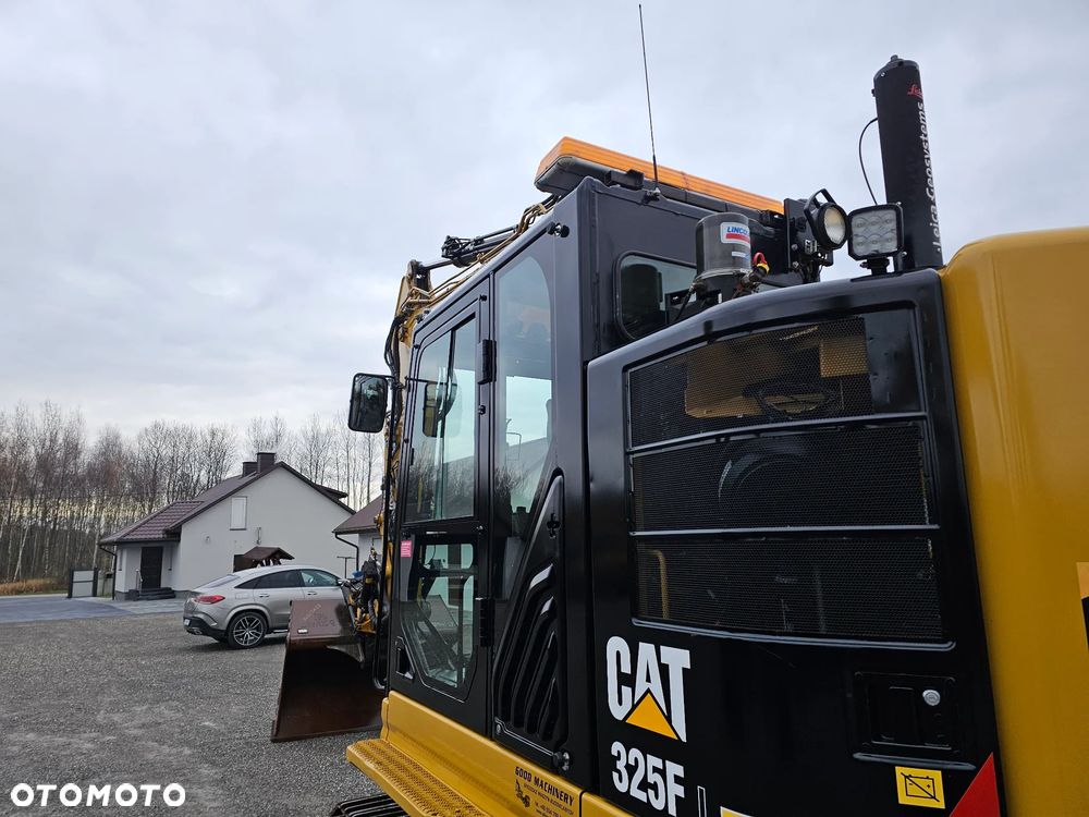 Caterpillar 325 FL CR - 28