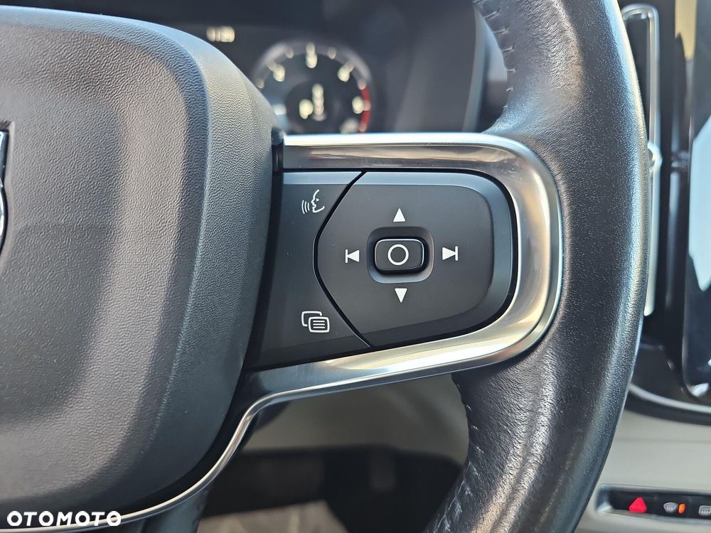 Volvo XC 40 - 16