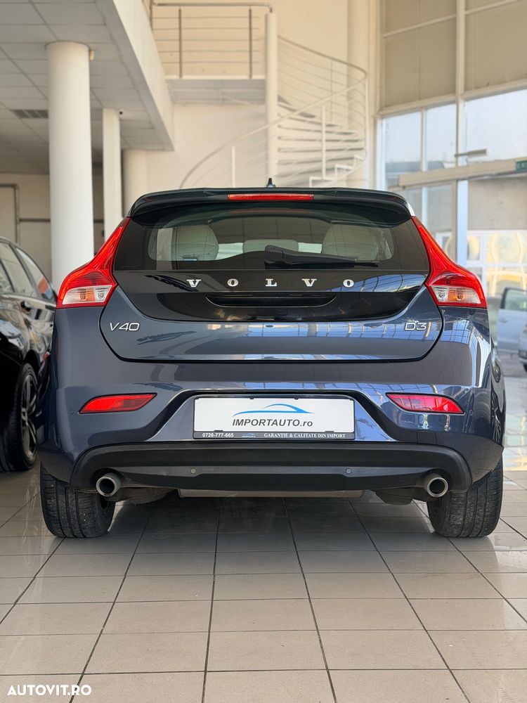 Volvo V40 D3 Geartronic Momentum - 6