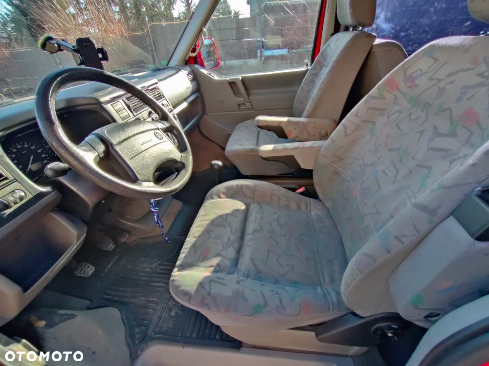 Volkswagen Multivan - 19