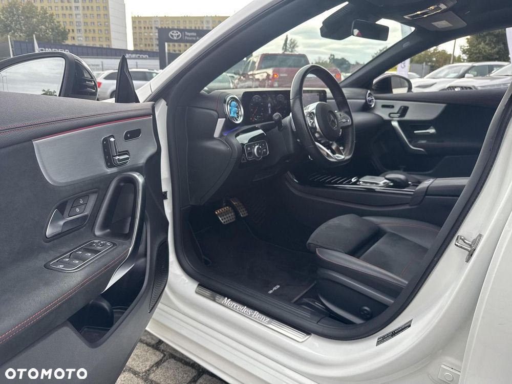 Mercedes-Benz CLA 200 AMG Line 7G-DCT - 27
