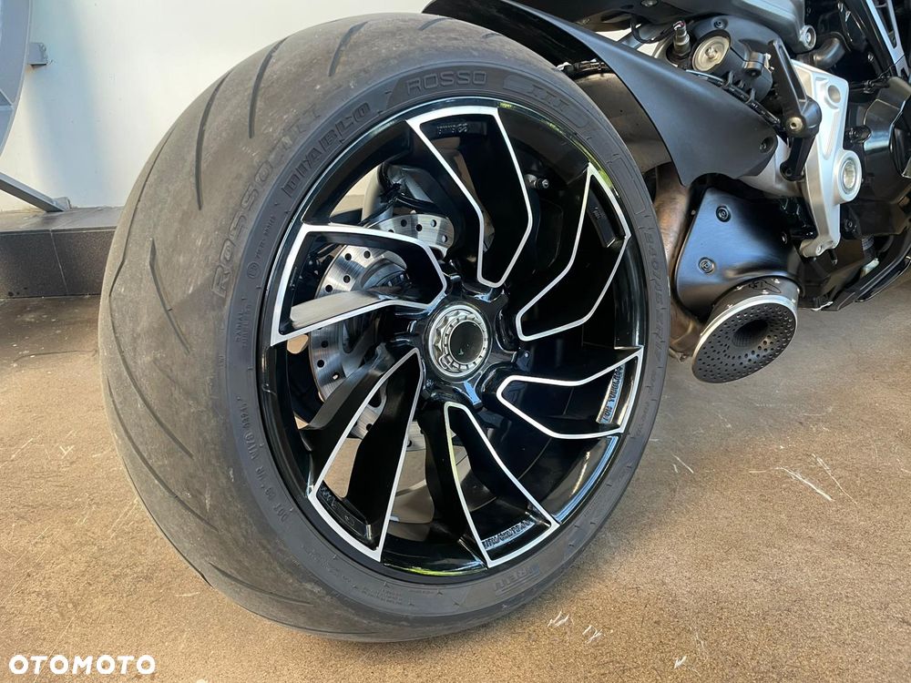 Ducati Diavel - 14