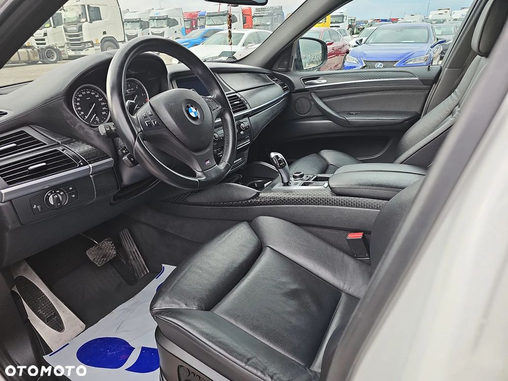 BMW X6M - 10