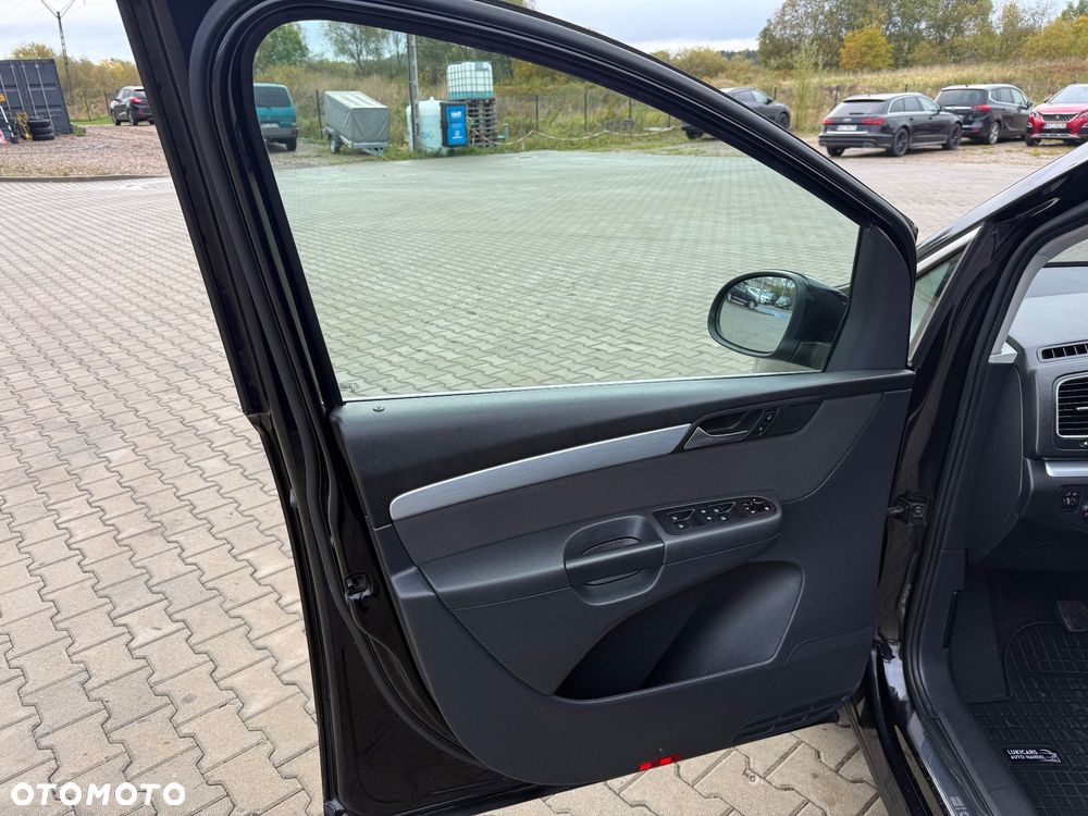 Volkswagen Sharan 2.0 TDI Comfortline - 23
