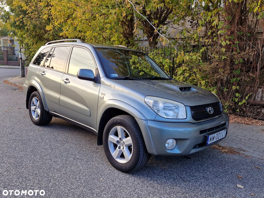 Toyota RAV4 2.0 D-4D 4x4 - 24