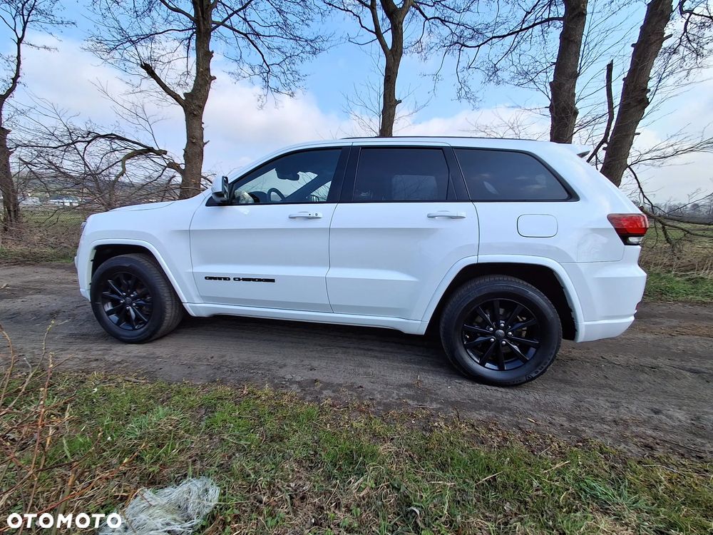 Jeep Grand Cherokee - 5