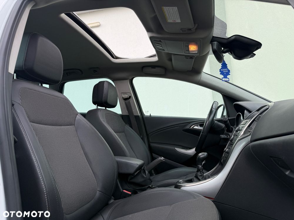 Opel Astra 1.4 T Cosmo - 9