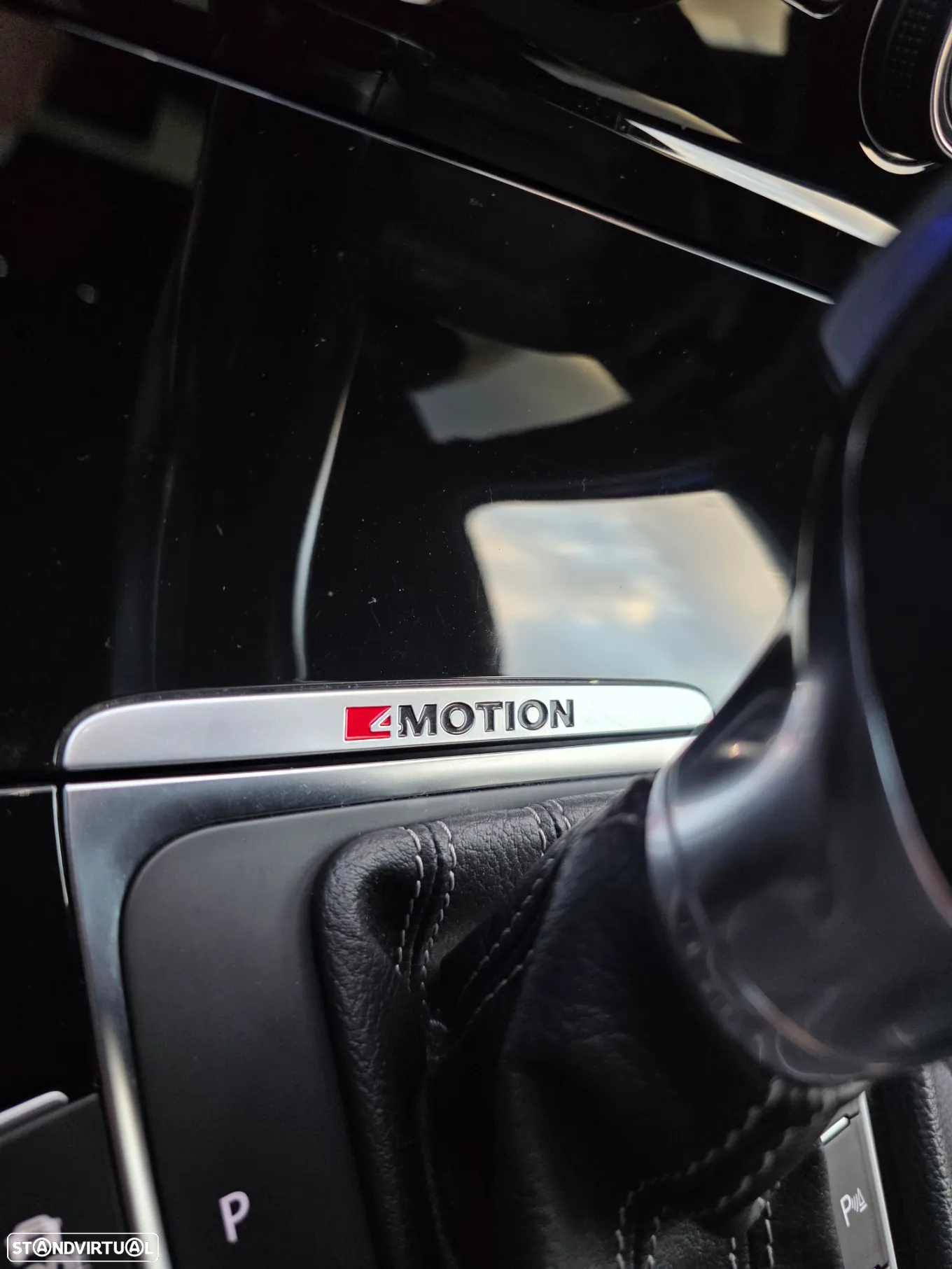 VW Golf 2.0 TSI R DSG - 35