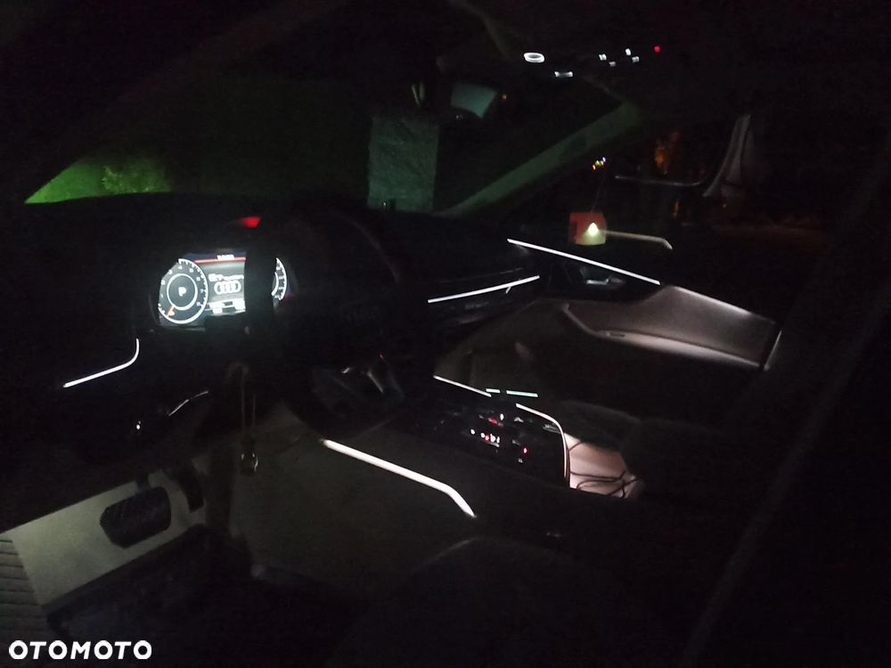 Audi Q7 - 36