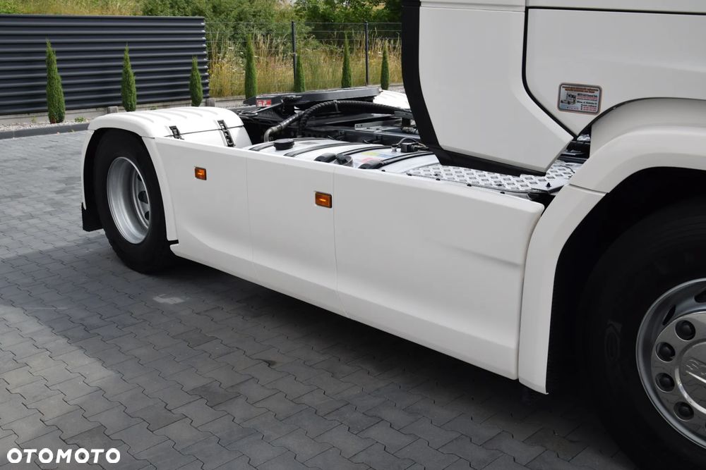 Scania 500S / FULL AIRMATIC / HYDRAULIKA / RETARDER / KLIMATYZACJA POSTOJOWA / ACC / KLIMA / 2 ZBIORNIKI PALIWA / FULL LEDY / FULL SPOILERY / SERWISOWANA / SPROWADZONA - 18