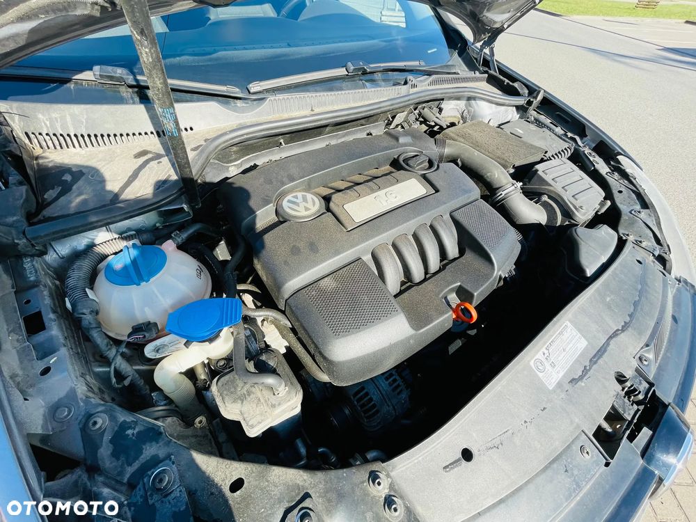 Volkswagen Golf 1.6 Team - 28