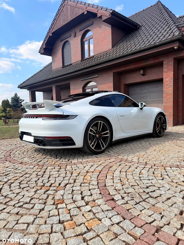 Porsche 911 Carrera S - 4