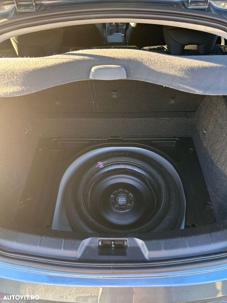 Volvo V40 - 16