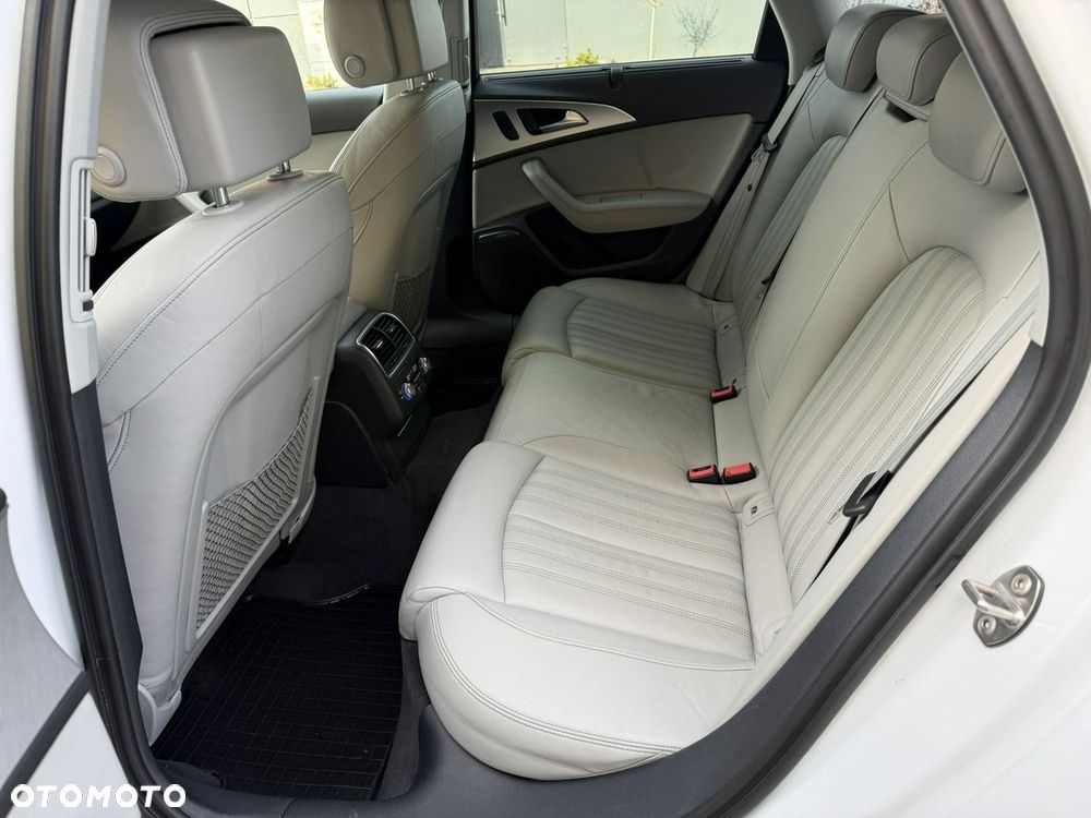 Audi A6 Allroad - 33