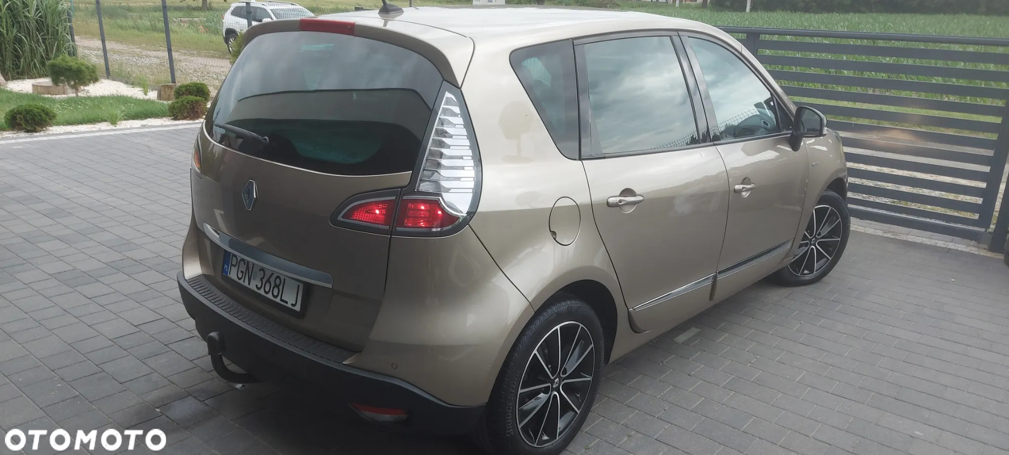 Renault Scenic 1.6 dCi Bose - 10