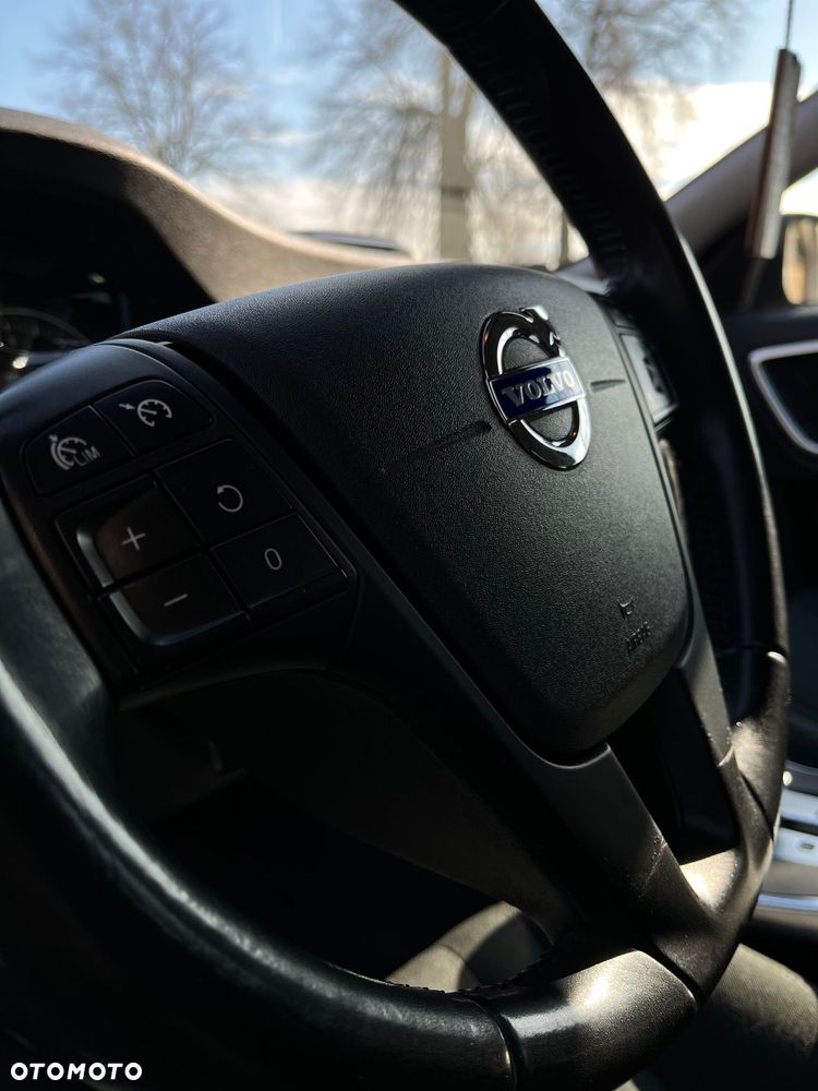 Volvo V60 D4 Geartronic - 15