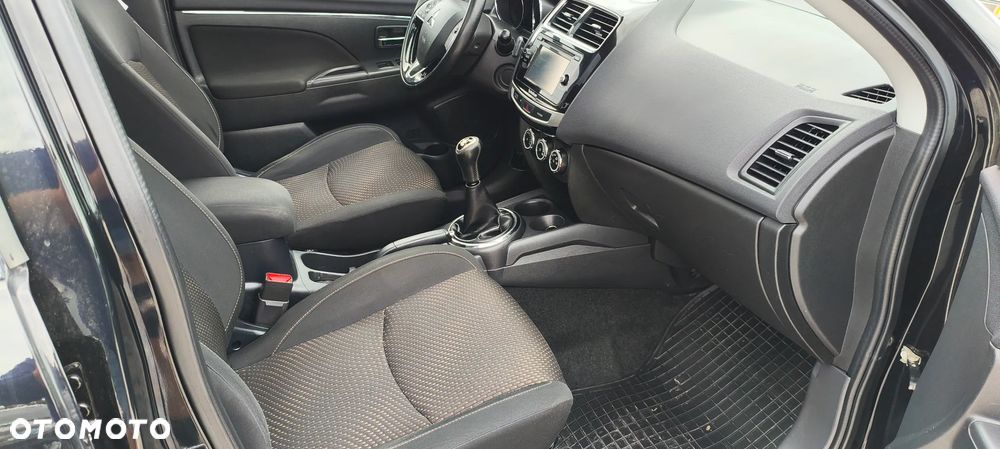 Mitsubishi ASX 1.6 2WD Instyle - 32