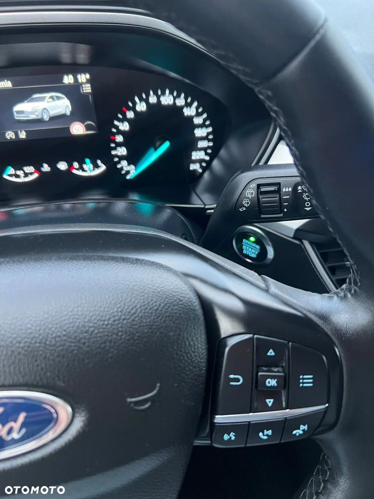Ford Focus Turnier 2.0 EcoBlue Start-Stopp-System TITANIUM - 23