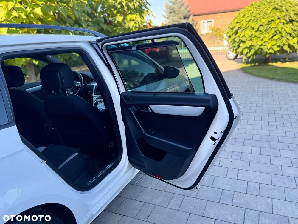 Volkswagen Passat 2.0 TDI Highline R-Style DSG - 34
