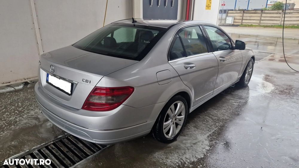 Mercedes-Benz C 200 CDI - 9