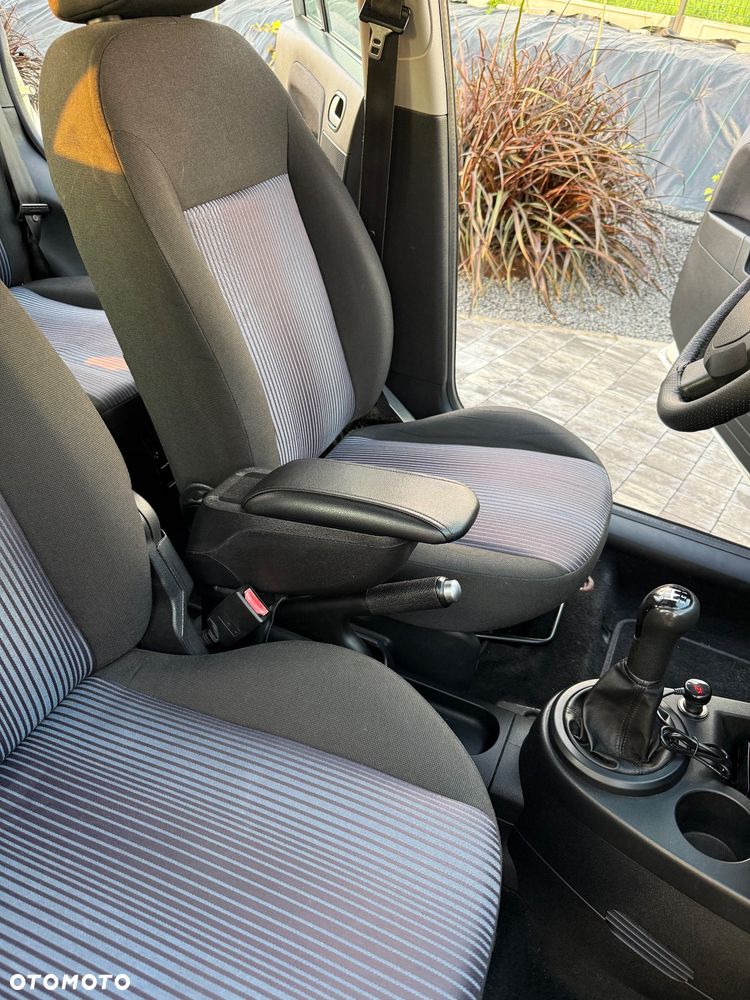 Ford Fusion 1.4 Ambiente - 20
