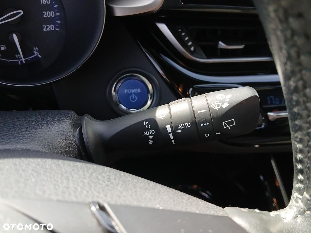 Toyota C-HR 2.0 Hybrid Executive - 28