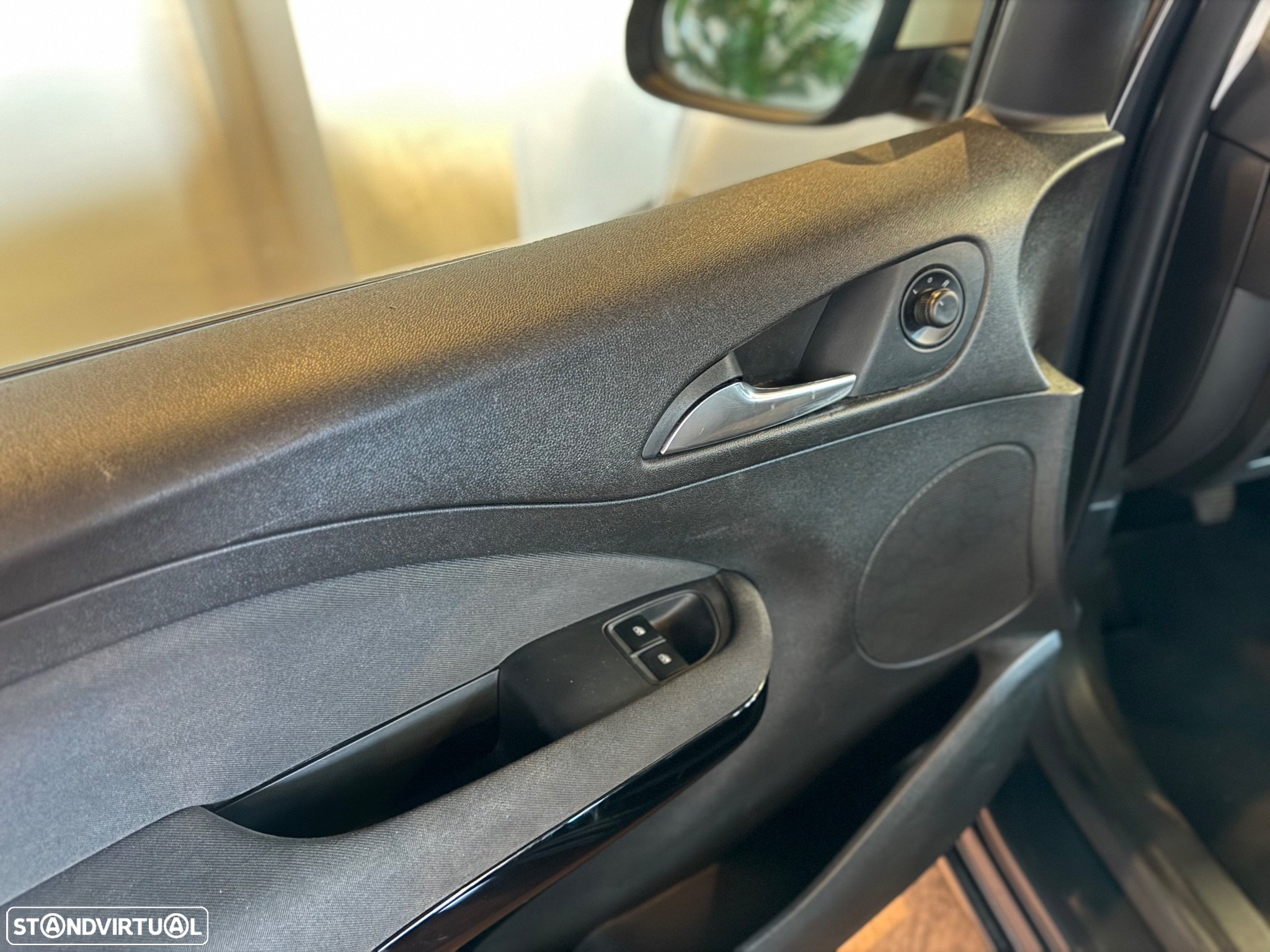 Opel Adam 1.2 - 4