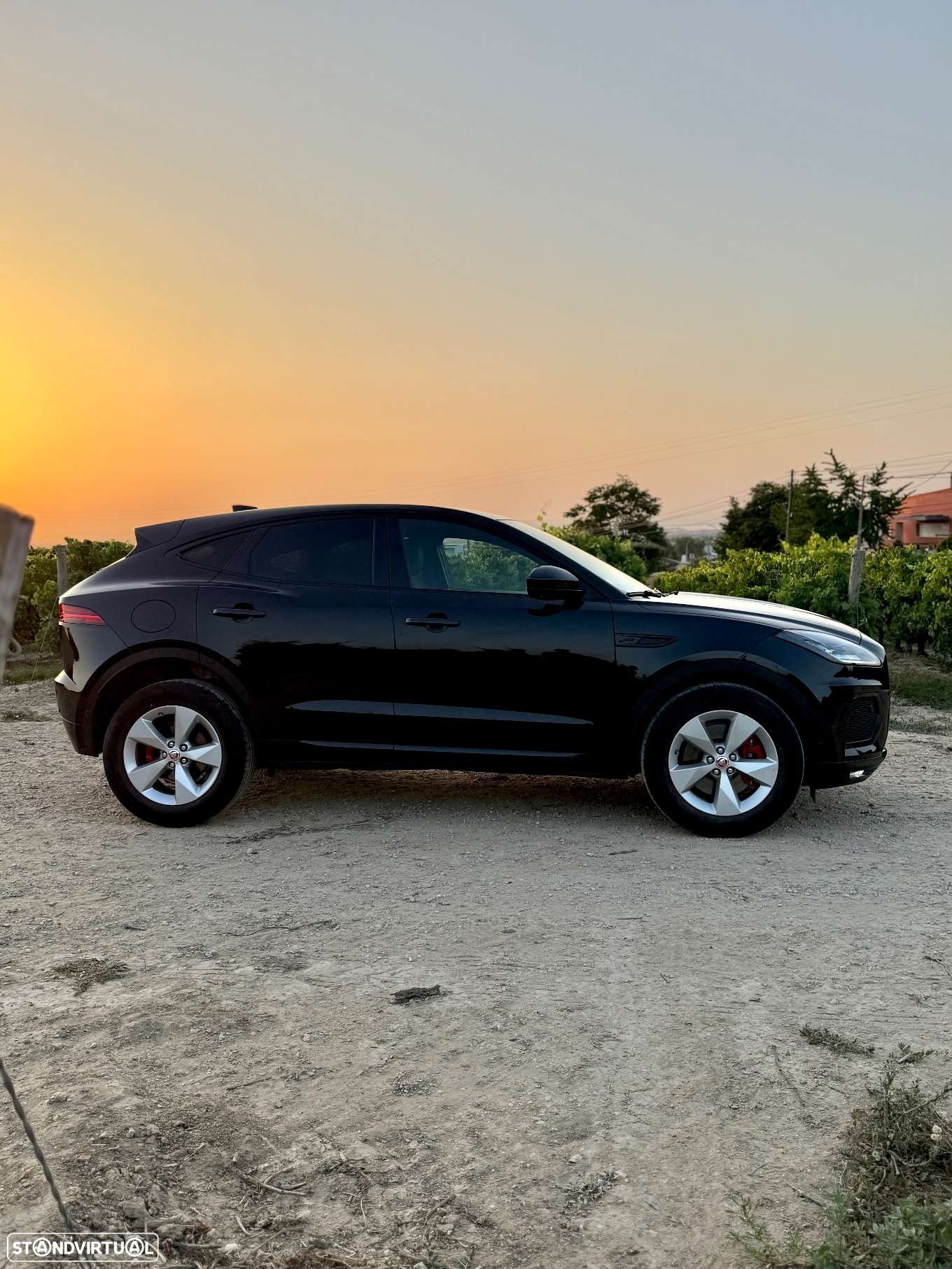 Jaguar E-Pace 1.5 P160 R-Dynamic Aut. - 2