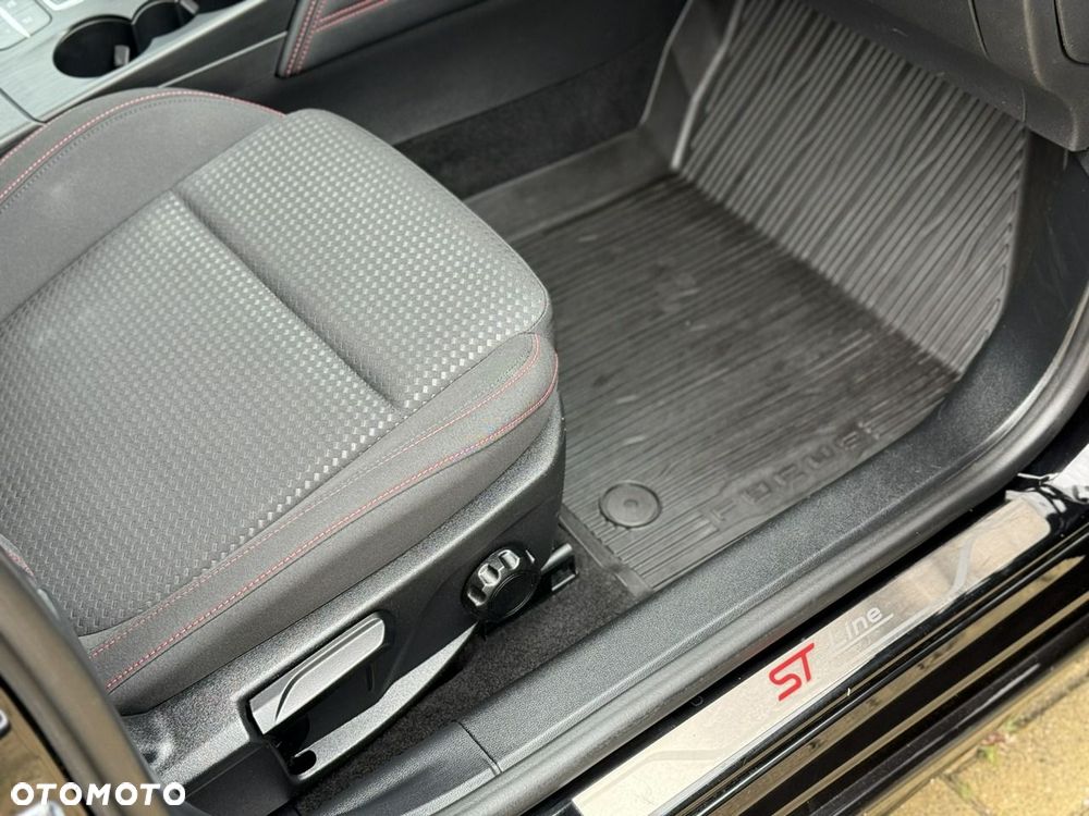 Ford Focus - 18